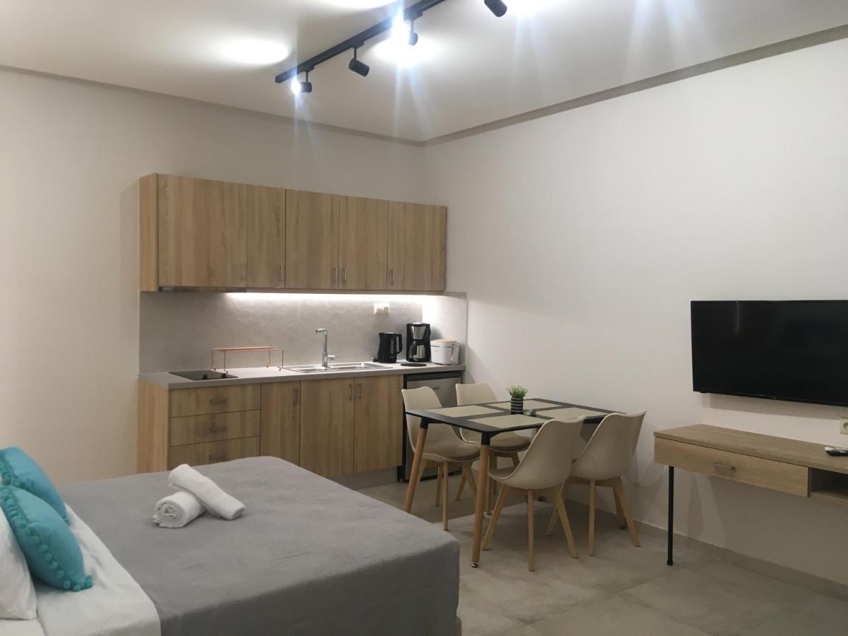 Το Πετρινο / The Petrino Apartments Stoúpa Exterior foto
